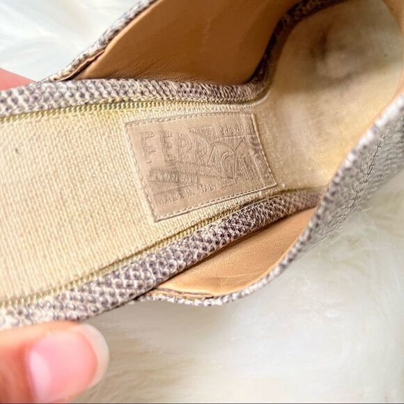 Ferragamo heels   - Picture 5 of 10